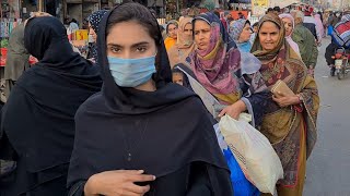 FAISALABAD PAKISTAN WALKING TOUR FAISALABAD CITY WALK 4K BUSY BAZAARS NEAR CLOCK TOWER فیصل آباد [upl. by Sabanrab875]