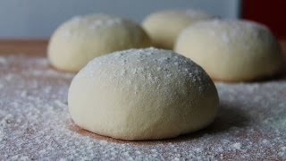 Italienischer Pizzateig Selber Machen Rezept  Italian Pizza Dough Recipe  ENG SUBS [upl. by Habas]