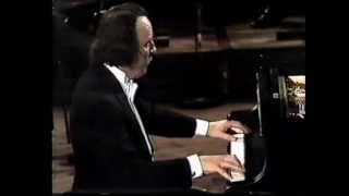 BEETHOVEN Piano Concerto No3 in C minor ARTURO BENEDETTI MICHELANGELI [upl. by Jorie145]