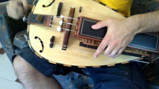 Ghironda medievaleMedieval hurdygurdy [upl. by Nyvrem]