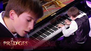 Isaac pianote la quotSonate au Clair de Lunequot de Beethoven  Prodiges 5 [upl. by Fawnia863]