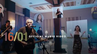 Iwan Fals Feat Sandrayati Fay  1601 Official Music Video [upl. by Josie]