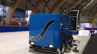 Eismaschine Eisstadion Erfurt  Ice Resurfacer [upl. by Hnaht337]