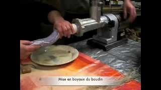 Fabrication du boudin noir [upl. by Aztilay]