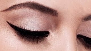 Perfect Winged Eyeliner tutorial the EASIEST method [upl. by Blondy]