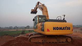 Komatsu pc210 Excavator [upl. by Yelnoc]