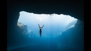 Anna freediving Deans Blue Hole [upl. by Kinney888]