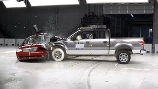 Redlightrunning crash test demonstration [upl. by Iow]