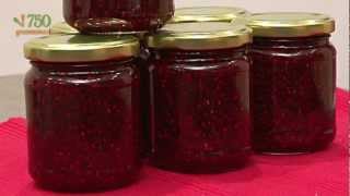 Confiture de framboise  750g [upl. by Enilarac]