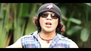 JAMRUD  Sik Sik Sibatumanikan  Official video with Krisyanto [upl. by Lrad]