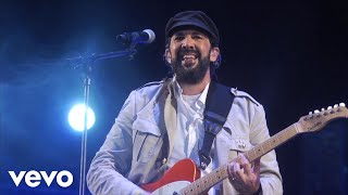 Juan Luis Guerra  La Calle Live ft Juanes [upl. by Fridell975]