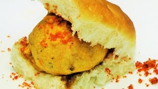 वडा पाव  Vada Pav Recipe by madhurasrecipe  Mumbai Vad Pav  How to make Batata Vada Chutney [upl. by Shear]