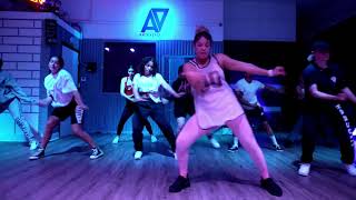 Cambia El Paso  JLO  Jessi O Choreography [upl. by Oznola]