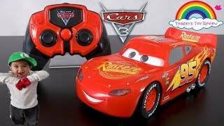 LIGHTNING McQUEEN remote control car review  Disney Cars [upl. by Kerril398]