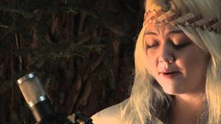 Elle King  quotEasy Pleasing GIrlquot  LEGENDS OF LA LA EXTRAS [upl. by Umeh]